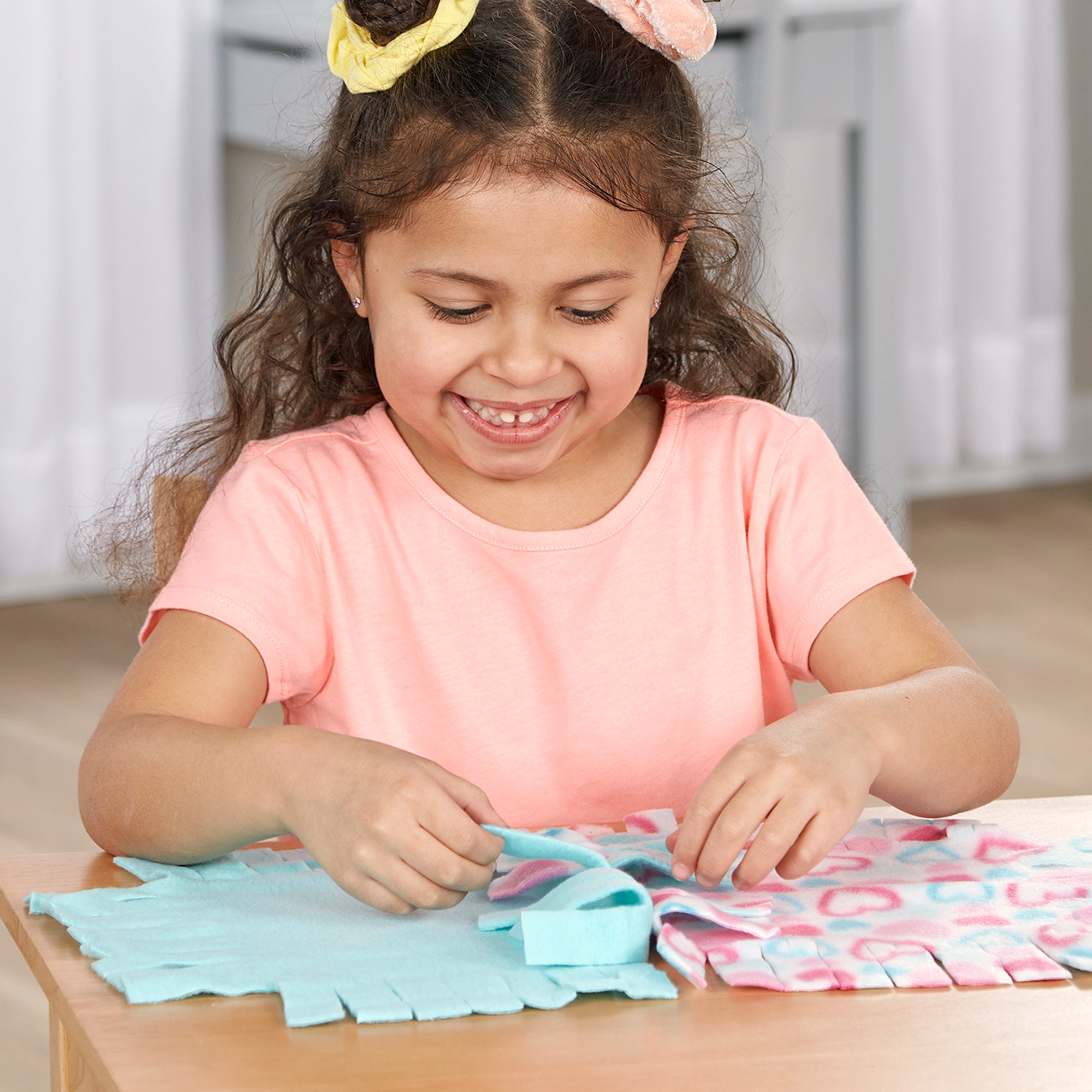 Created by Me!? Heart Fleece Blanket No-Sew Craft Kit - Image 6